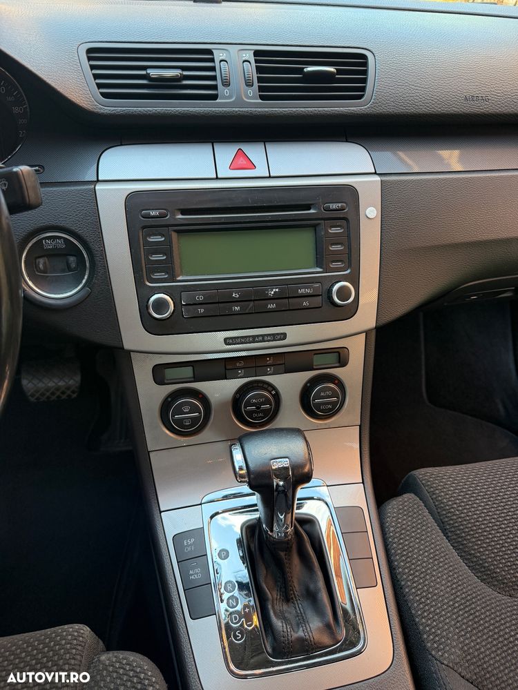 Volkswagen Passat - 18