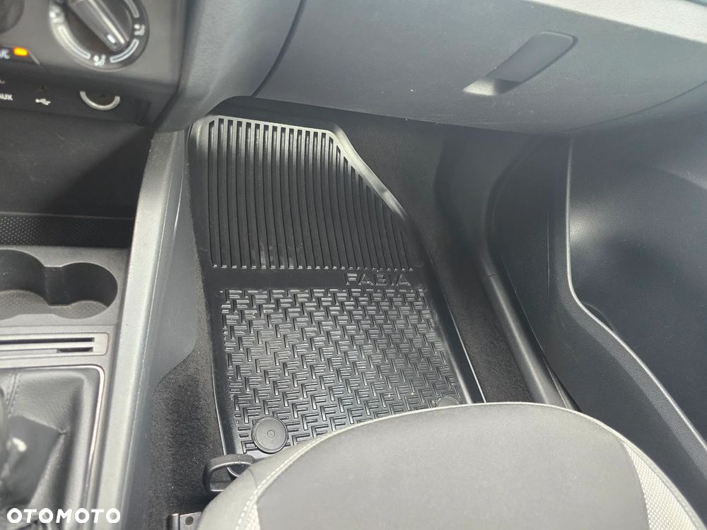 Skoda Fabia - 9