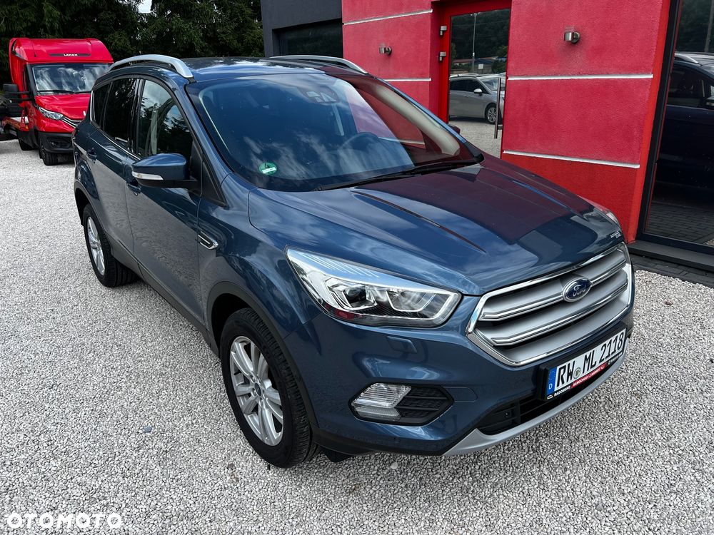 Ford Kuga 1.5 EcoBoost 2x4 Titanium - 1