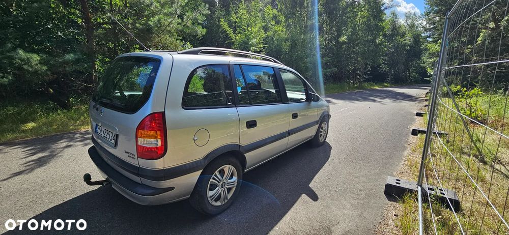 Opel Zafira 2.0 DTI Comfort - 5