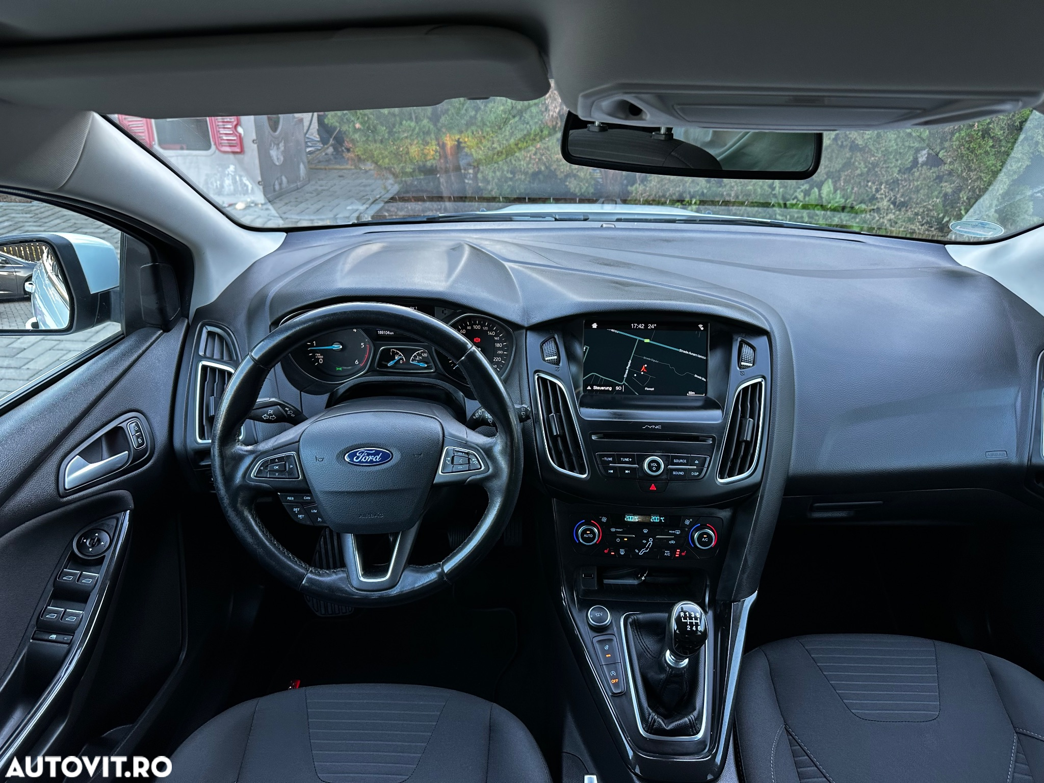 Ford Focus 1.5 EcoBlue Start-Stopp-System TITANIUM STYLE - 6