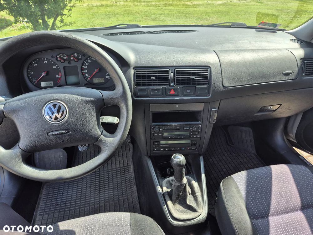 Volkswagen Golf - 15