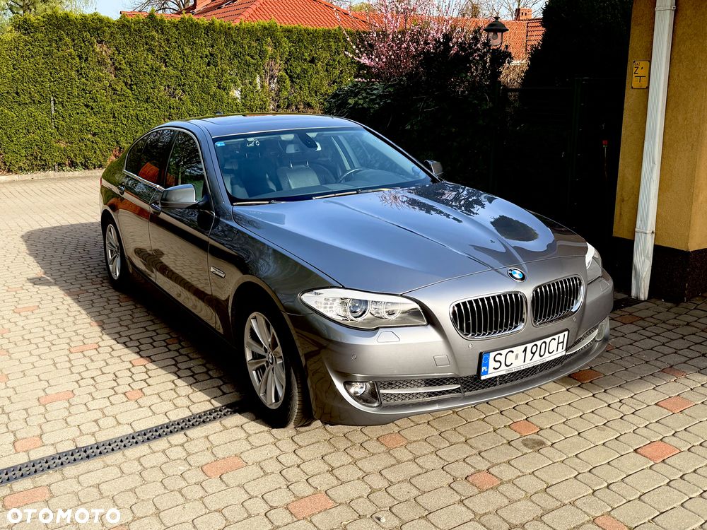 BMW Seria 5 520d Efficient Dynamics - 11
