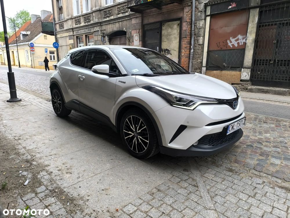 Toyota C-HR 1.8 Hybrid Prestige - 2