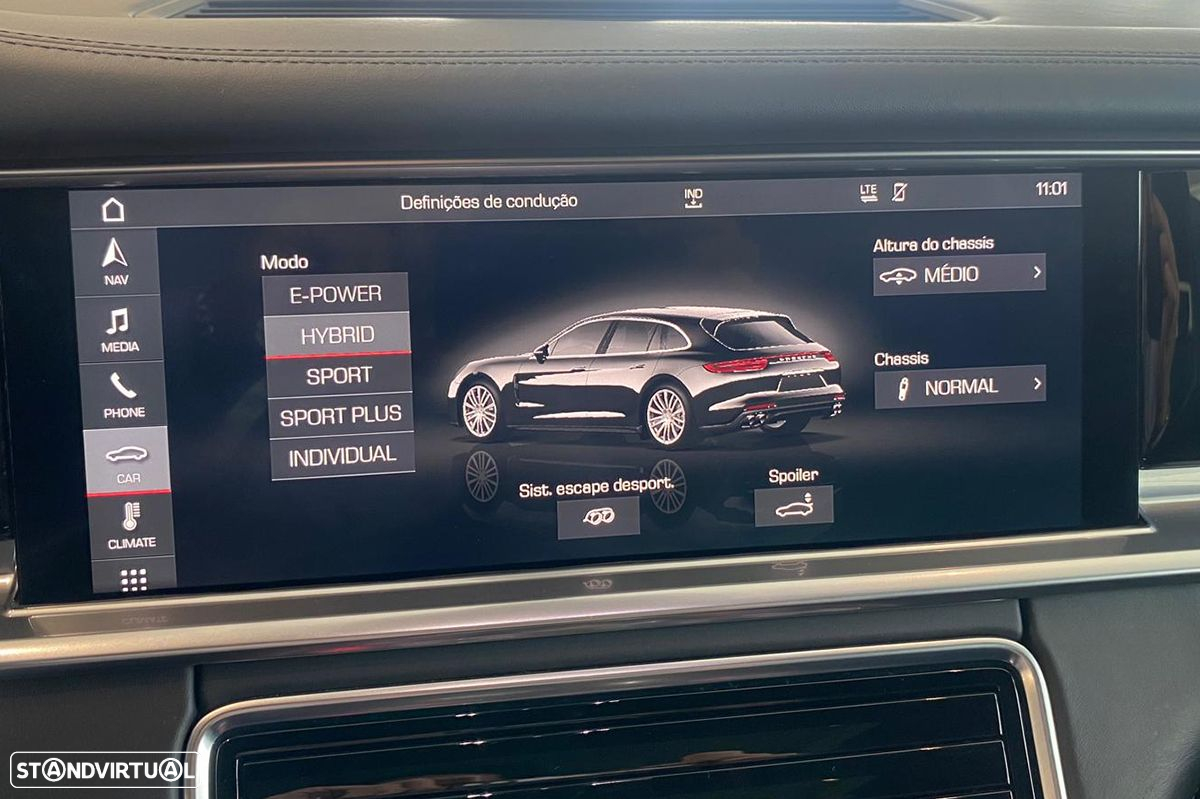 Porsche Panamera Sport Turismo 4 E-Hybrid - 10