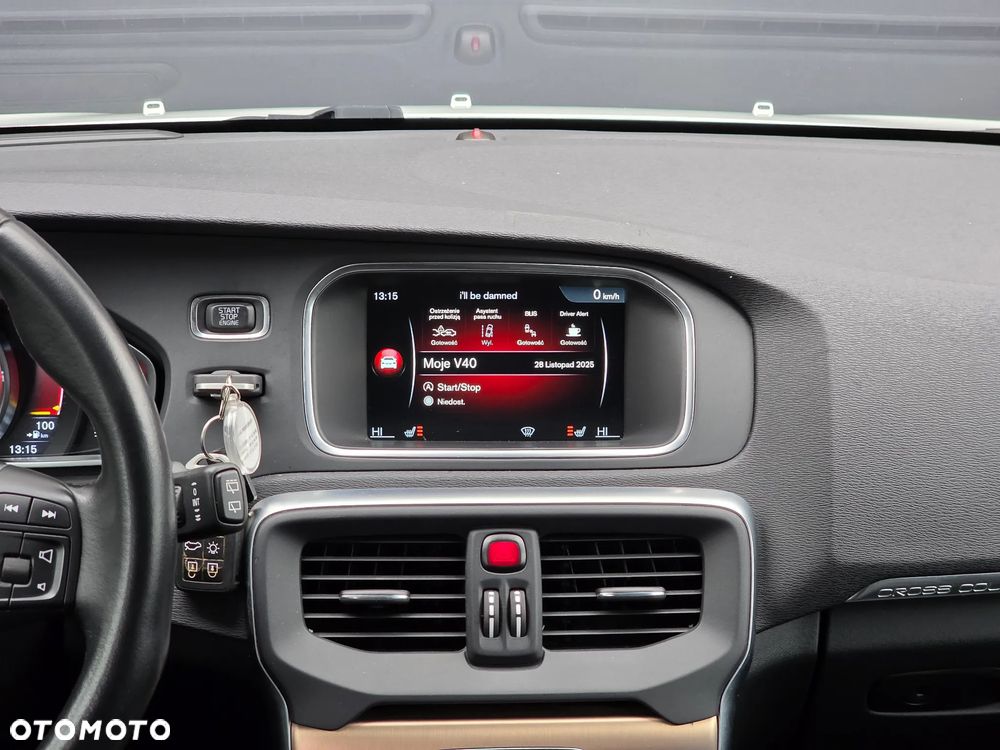 Volvo V40 Cross Country D4 Drive-E Momentum - 28