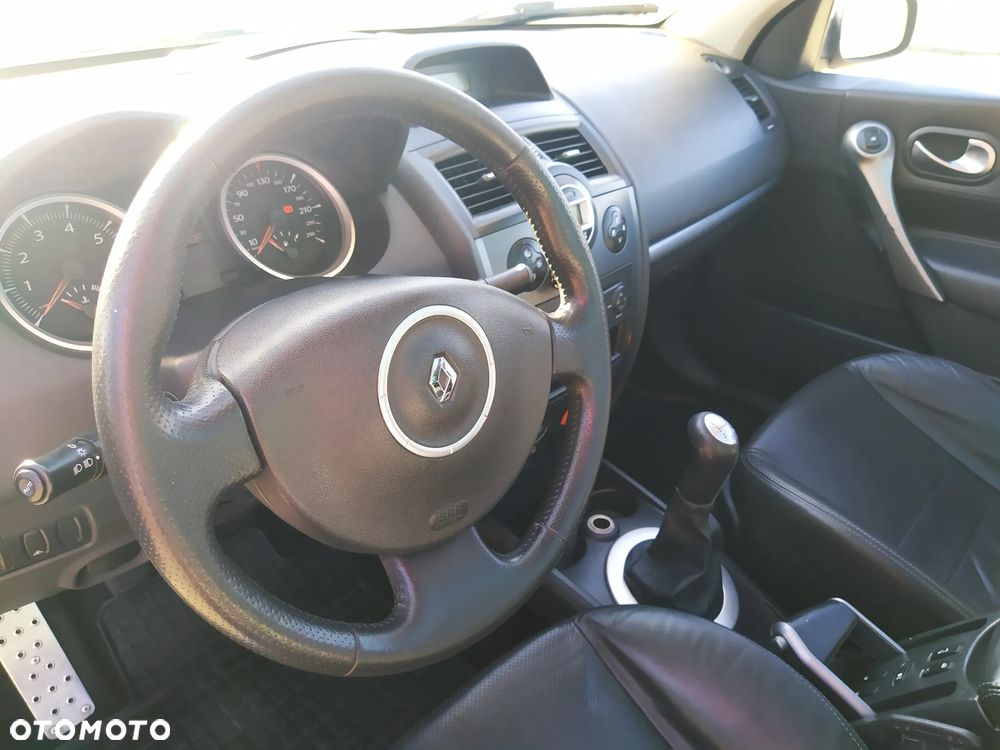 Renault Megane 1.6 16V Dynamique - 11