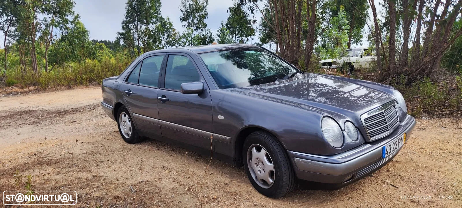 Mercedes-Benz 200 - 4
