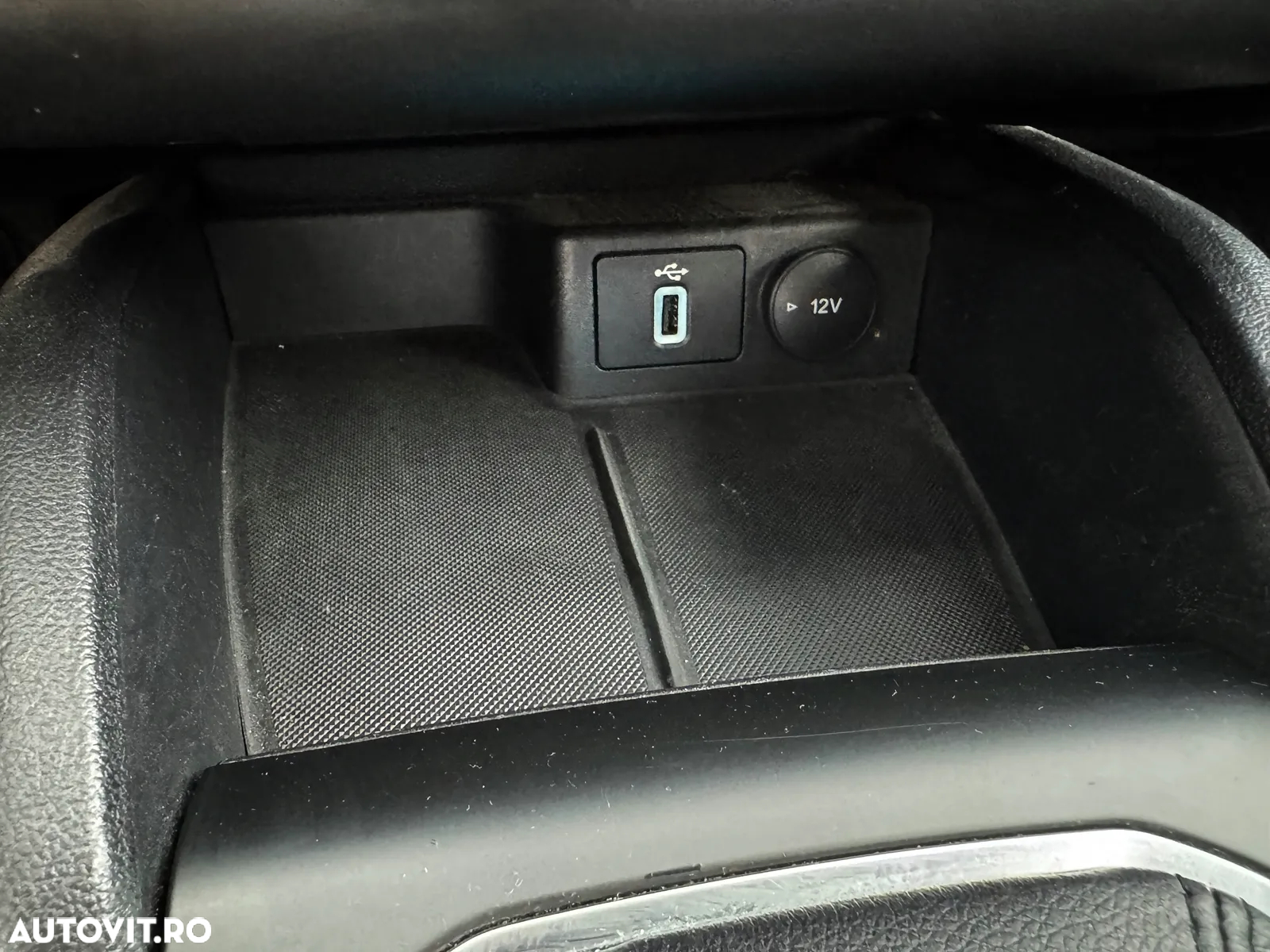Ford Focus 1.5 EcoBlue Start-Stopp-System COOL&CONNECT - 35