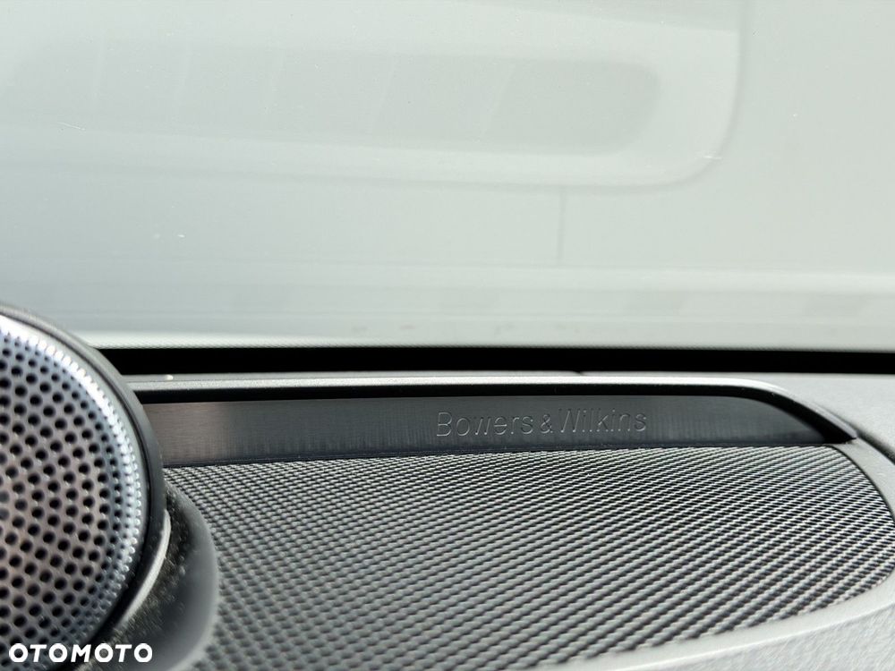 Volvo V60 Cross Country - 32
