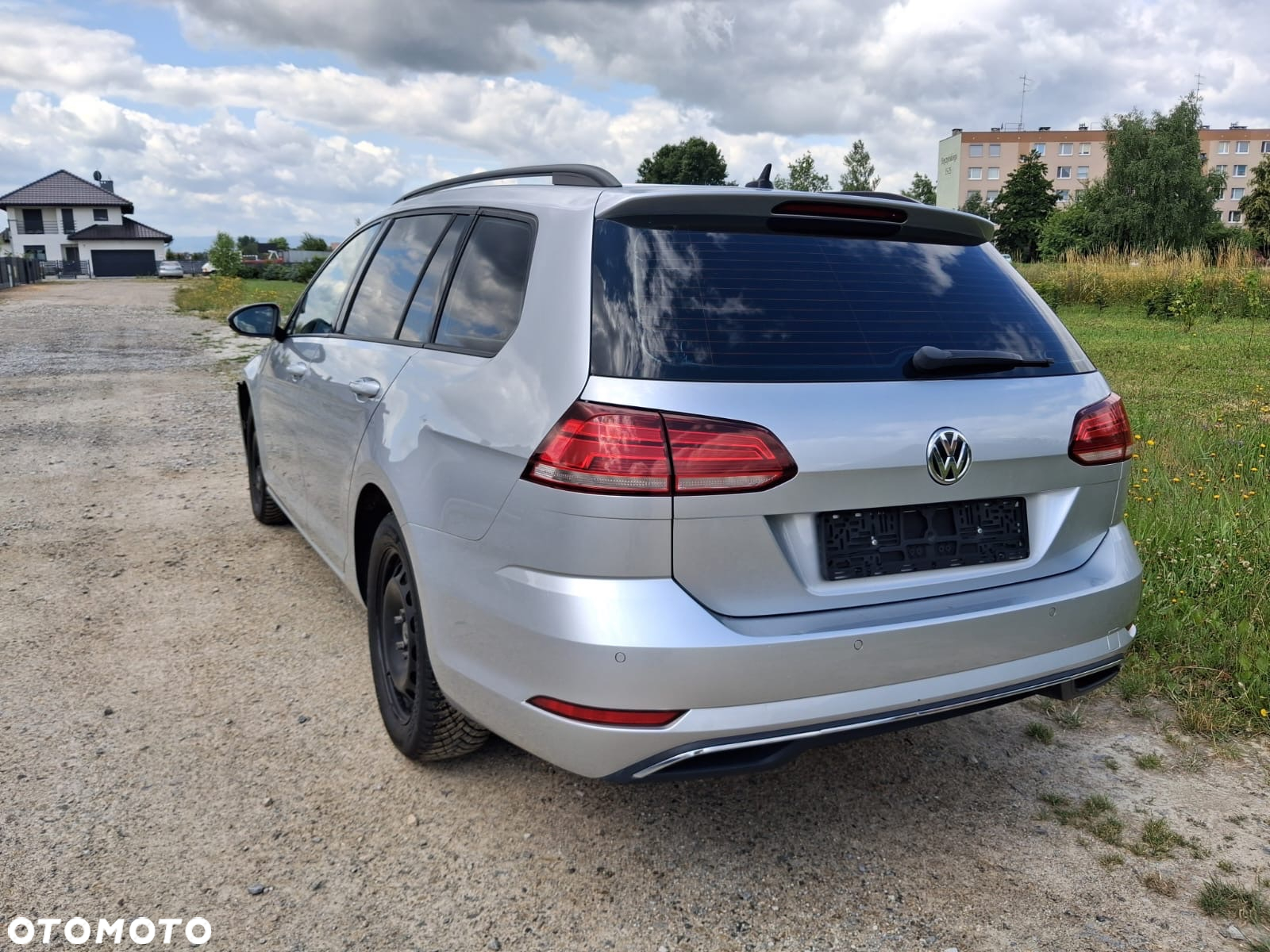 Volkswagen Golf 1.6 TDI (BlueMotion Technology) Comfortline - 4