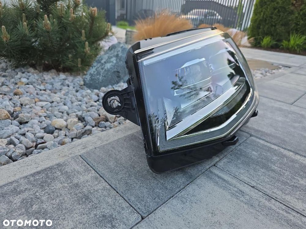 VW T6 7E1 MULTIVAN CARAVELLE Lampa lewa przód Full Led Dynamic 7E1941035A - 3