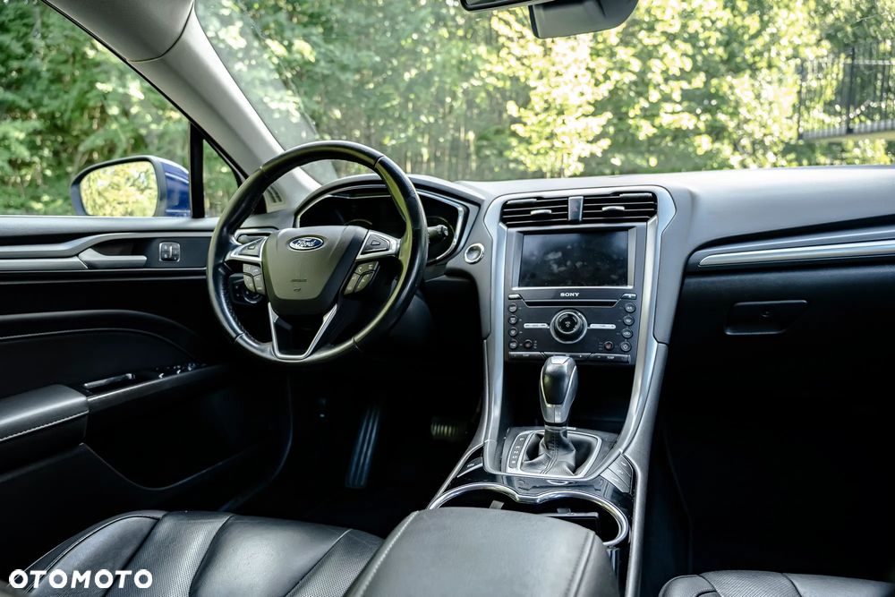Ford Mondeo 2.0 TDCi Bi-Turbo Titanium PowerShift - 11