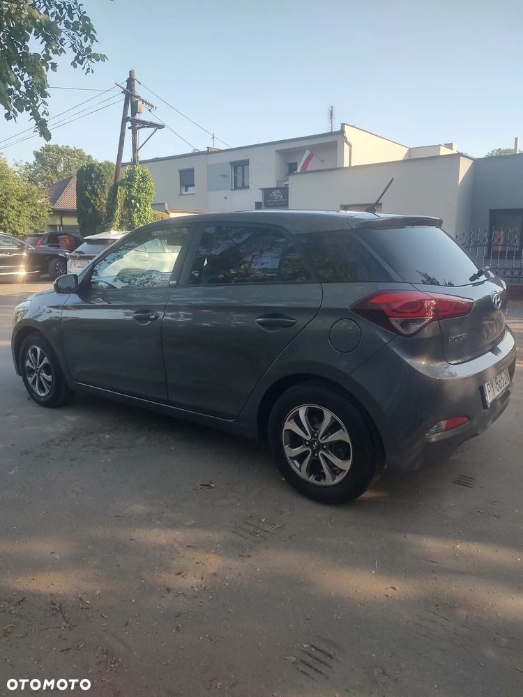 Hyundai i20 1.2 Passion - 15