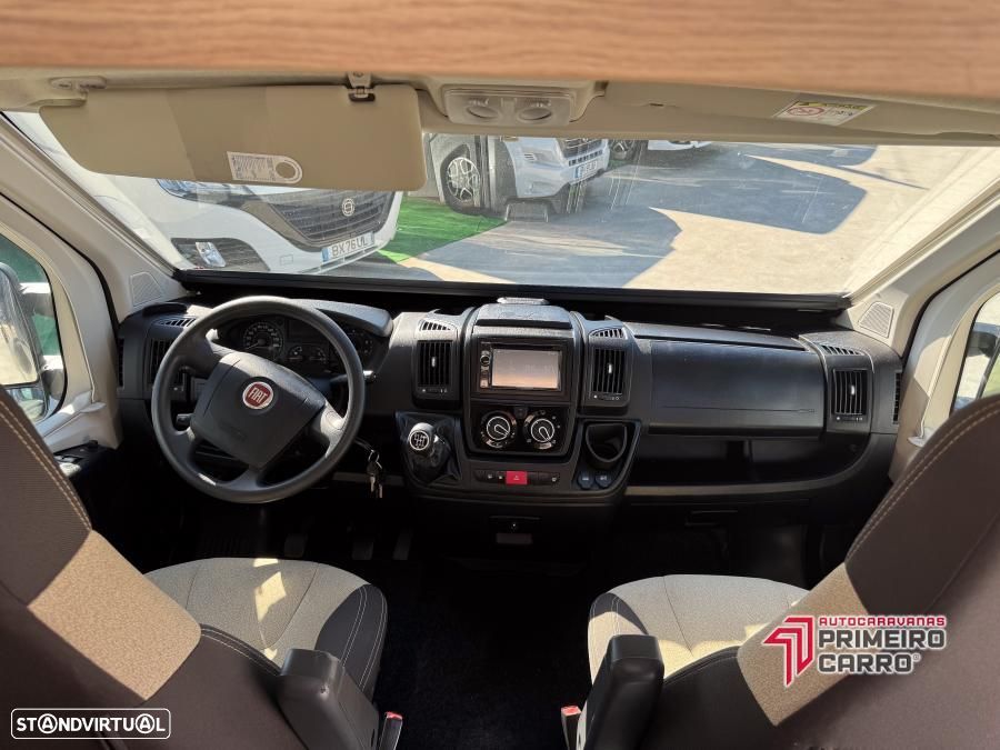 Pössl Roadcamp 640 camas gémeas - 17