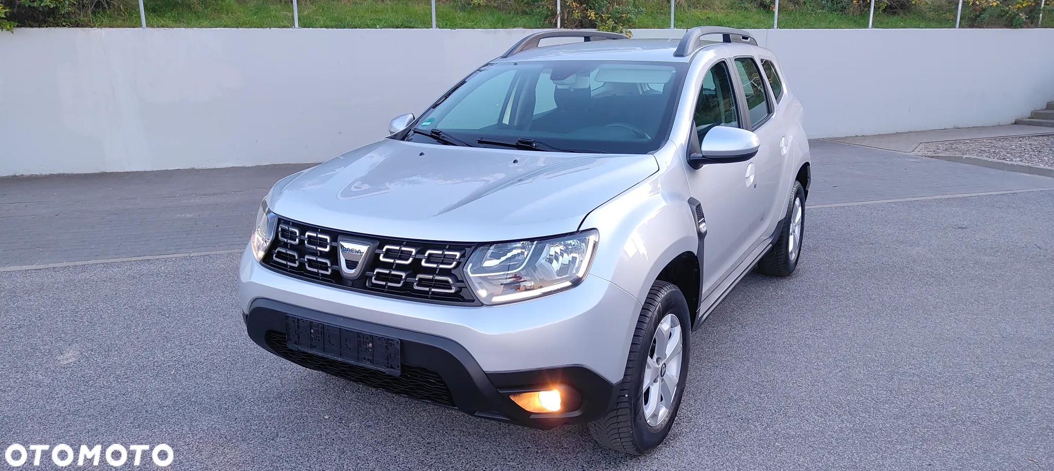 Dacia Duster 1.6 SCe Essential - 30