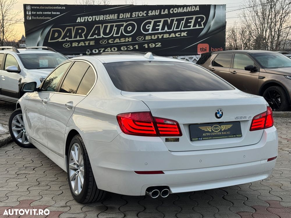 BMW Seria 5 525d Sport-Aut. Luxury Line - 3