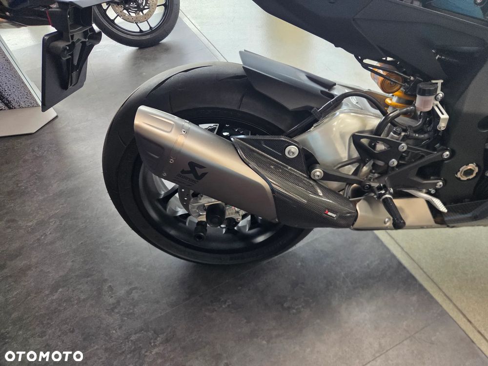Yamaha R1 - 2