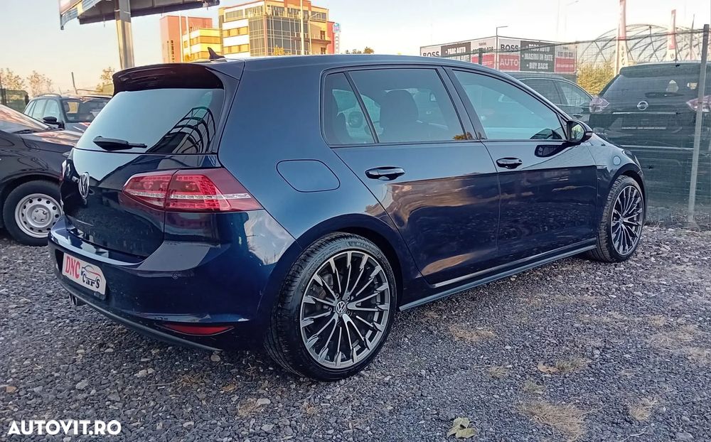 Volkswagen Golf 2.0 TDI GTD - 14