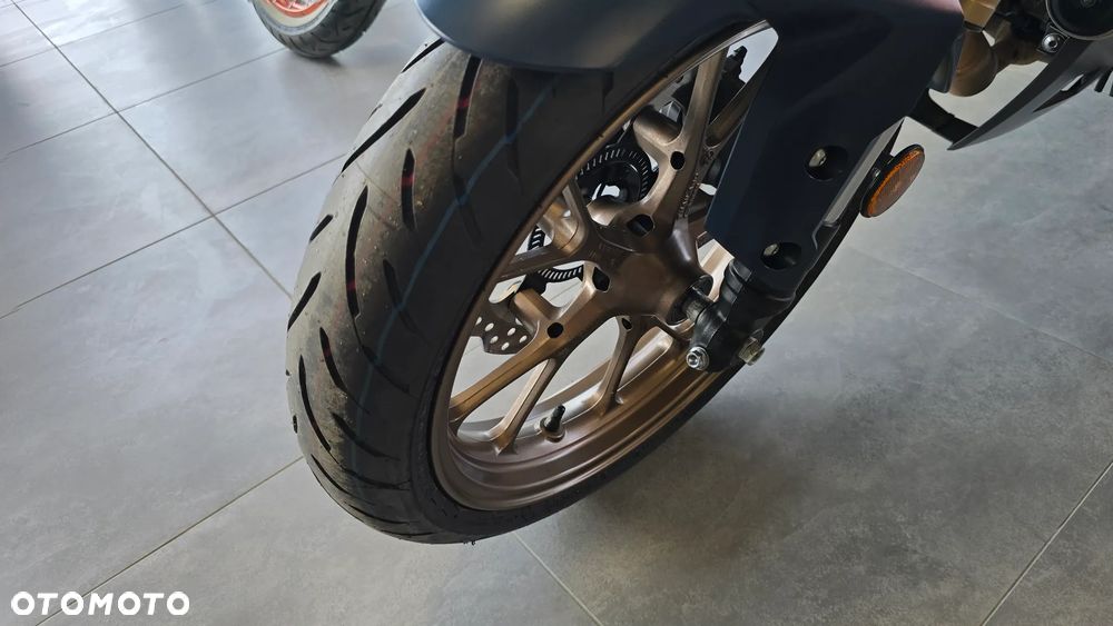 Honda CB - 14