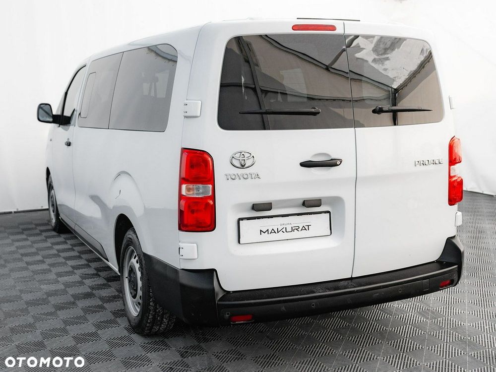 Toyota ProAce Kombi D-4D Long 2,8t - 5