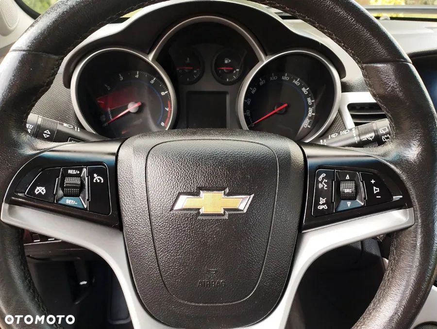 Chevrolet Cruze 1.4 T LTZ - 9
