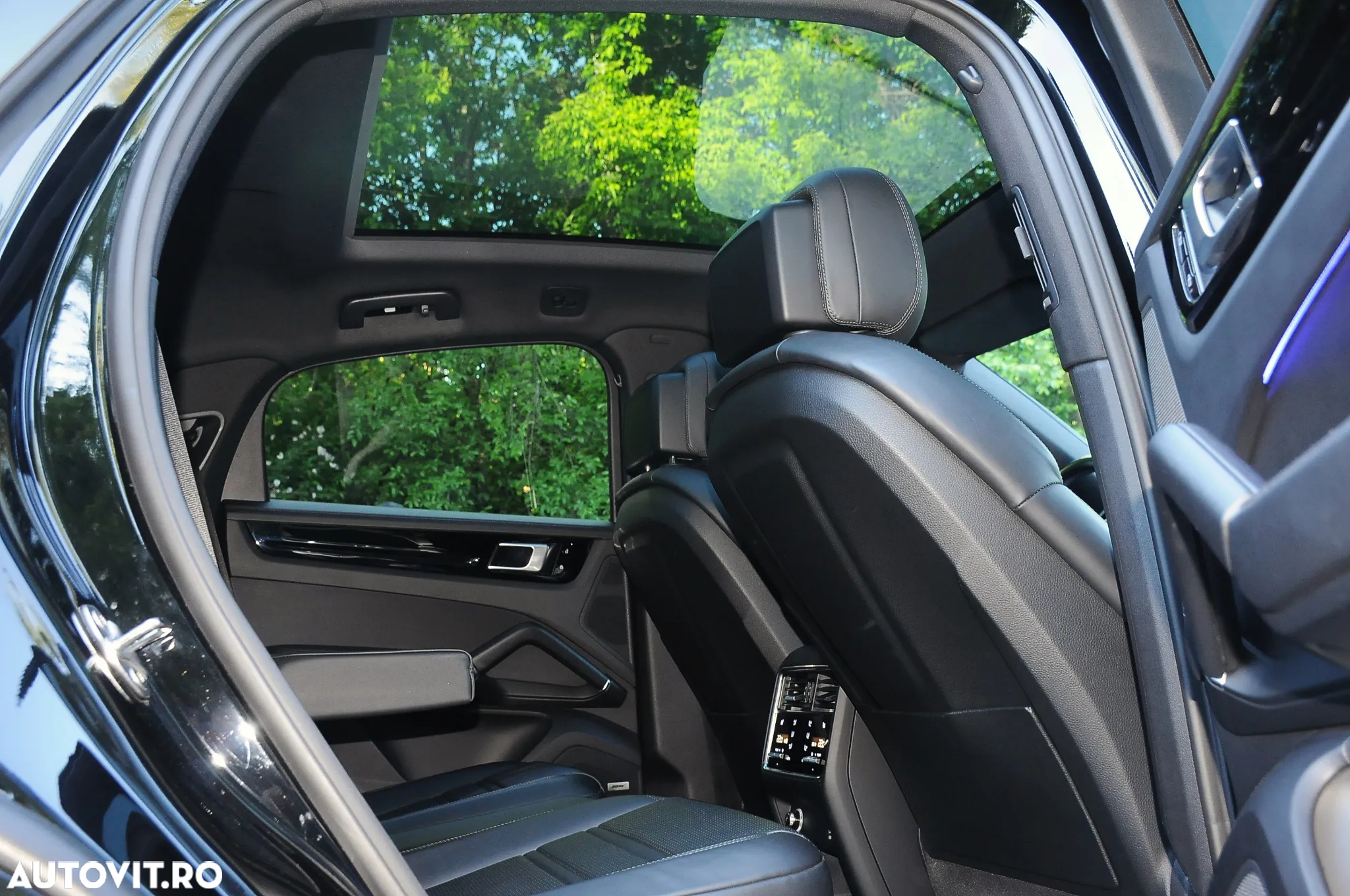 Porsche Cayenne Coupe Standard - 8