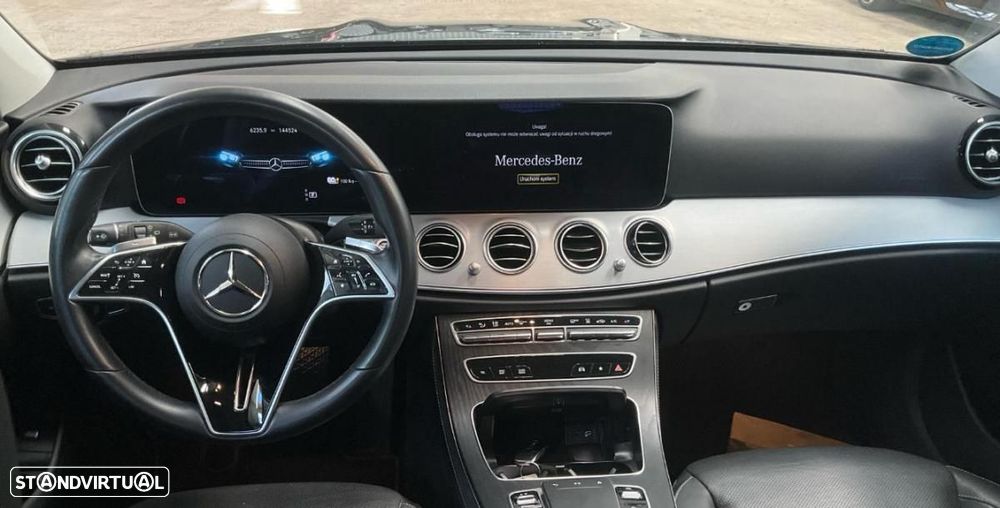 Mercedes-Benz E 300 de 4Matic T 9G-TRONIC Avantgarde - 4