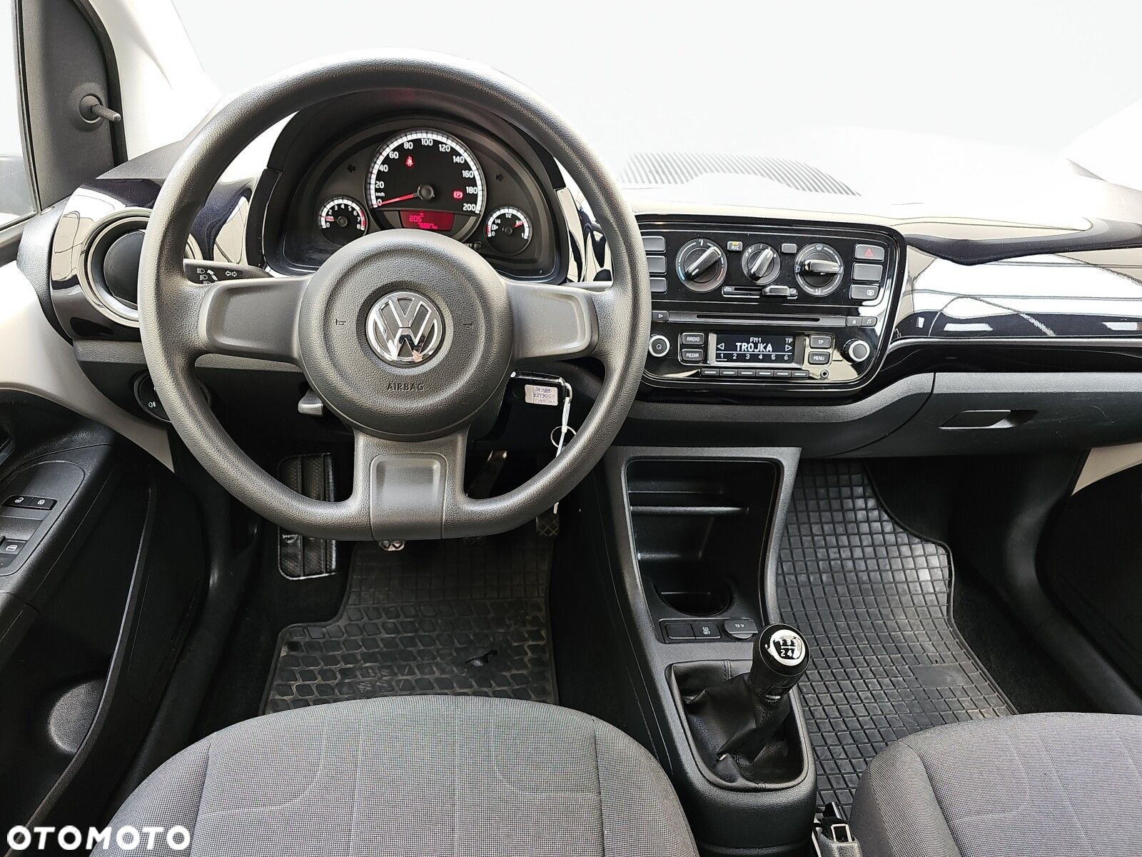 Volkswagen up! - 12