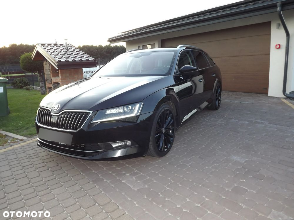Skoda Superb Combi 2.0 TDI Style - 25