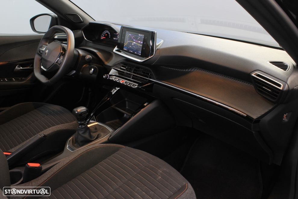 Peugeot 2008 1.2 PureTech Active Pack - 20