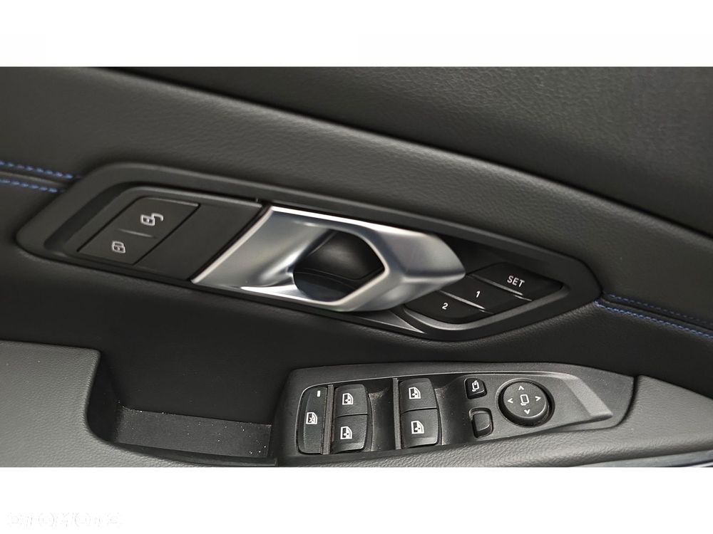 BMW Seria 3 320d xDrive Sport - 31