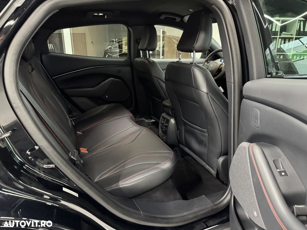 Ford Mustang Mach-E AWD Extended Range 258 kW Premium - 8