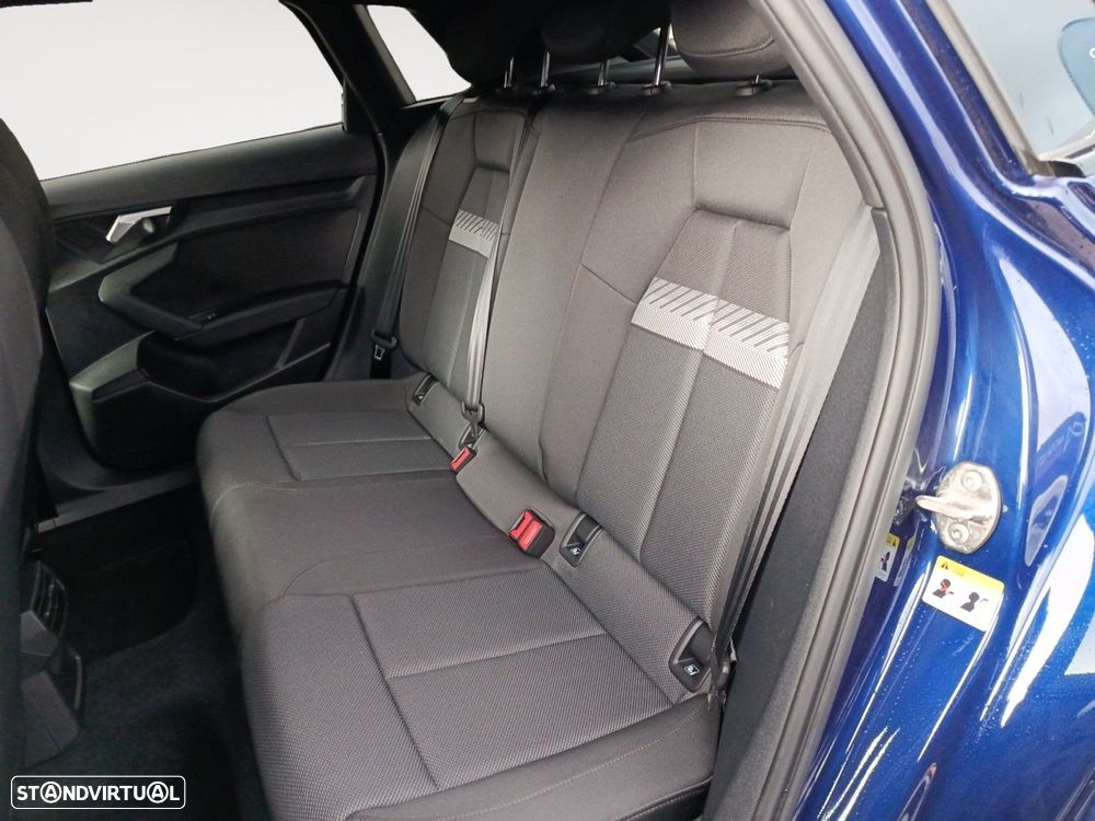 Audi A3 Sportback 45 TFSIe S line - 13