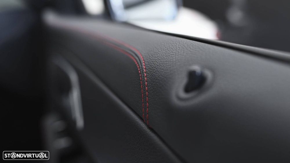 Mercedes-Benz CLA 45 AMG 4Matic Speedshift 7G-DCT - 40