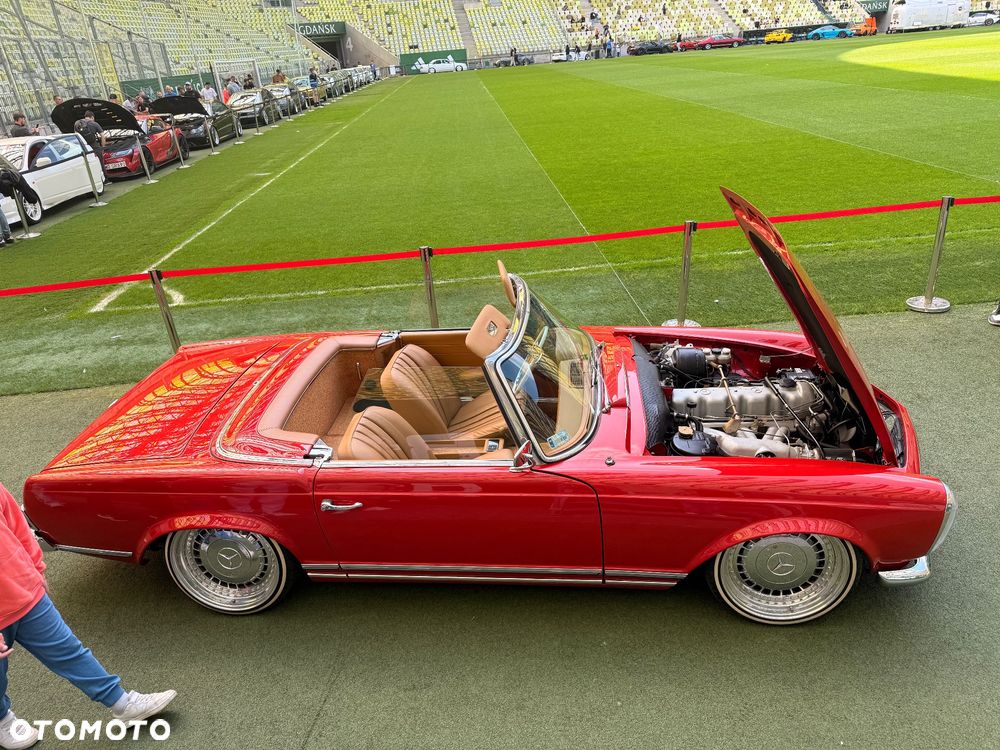 Mercedes-Benz SL - 15