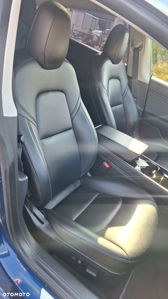 Tesla Model 3 - 29