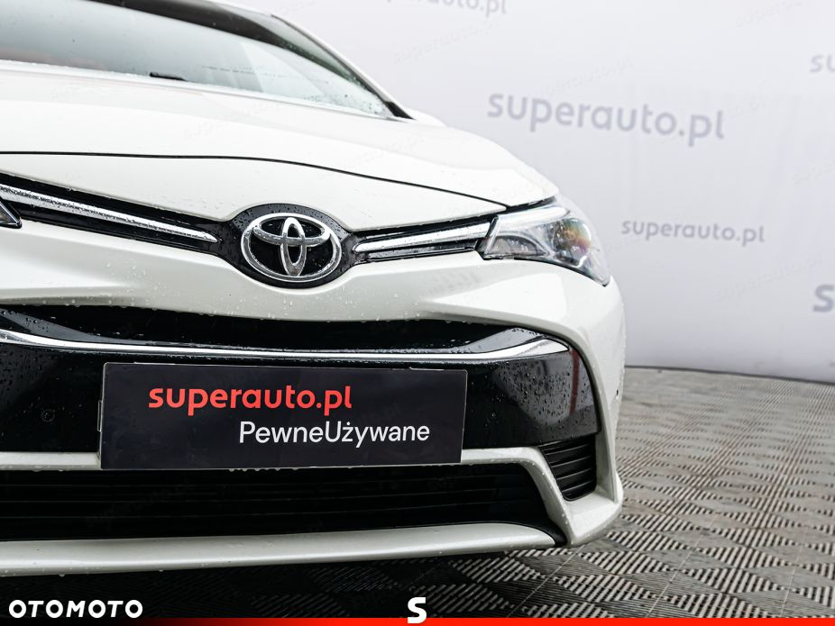 Toyota Avensis - 23