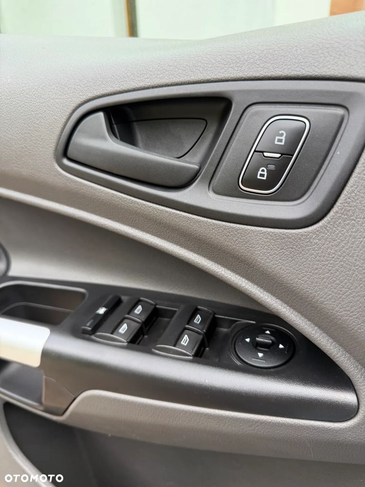 Ford transit Connect - 21