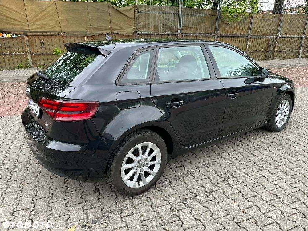 Audi A3 Sportback 1.6 TDI Attraction - 10