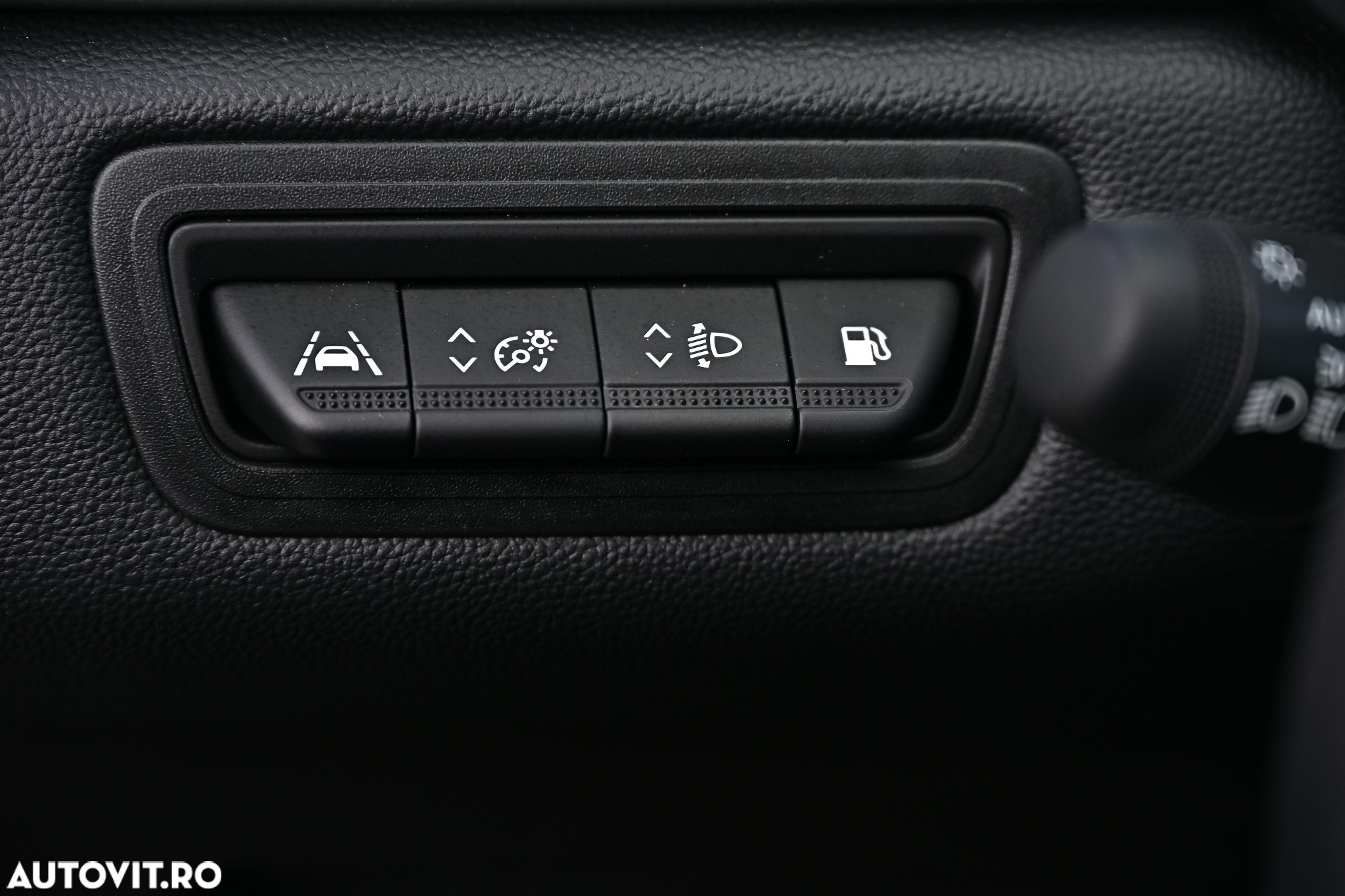 Renault Captur E-Tech PHEV 160 Techno - 38