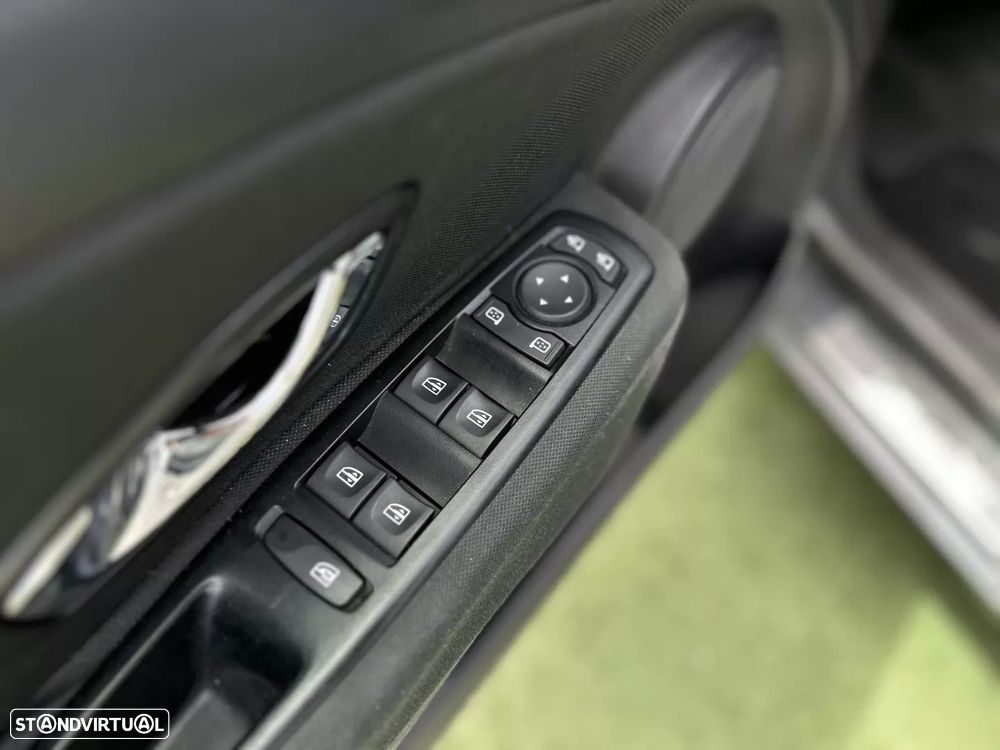 Renault Mégane Sport Tourer 1.5 dCi Limited - 45