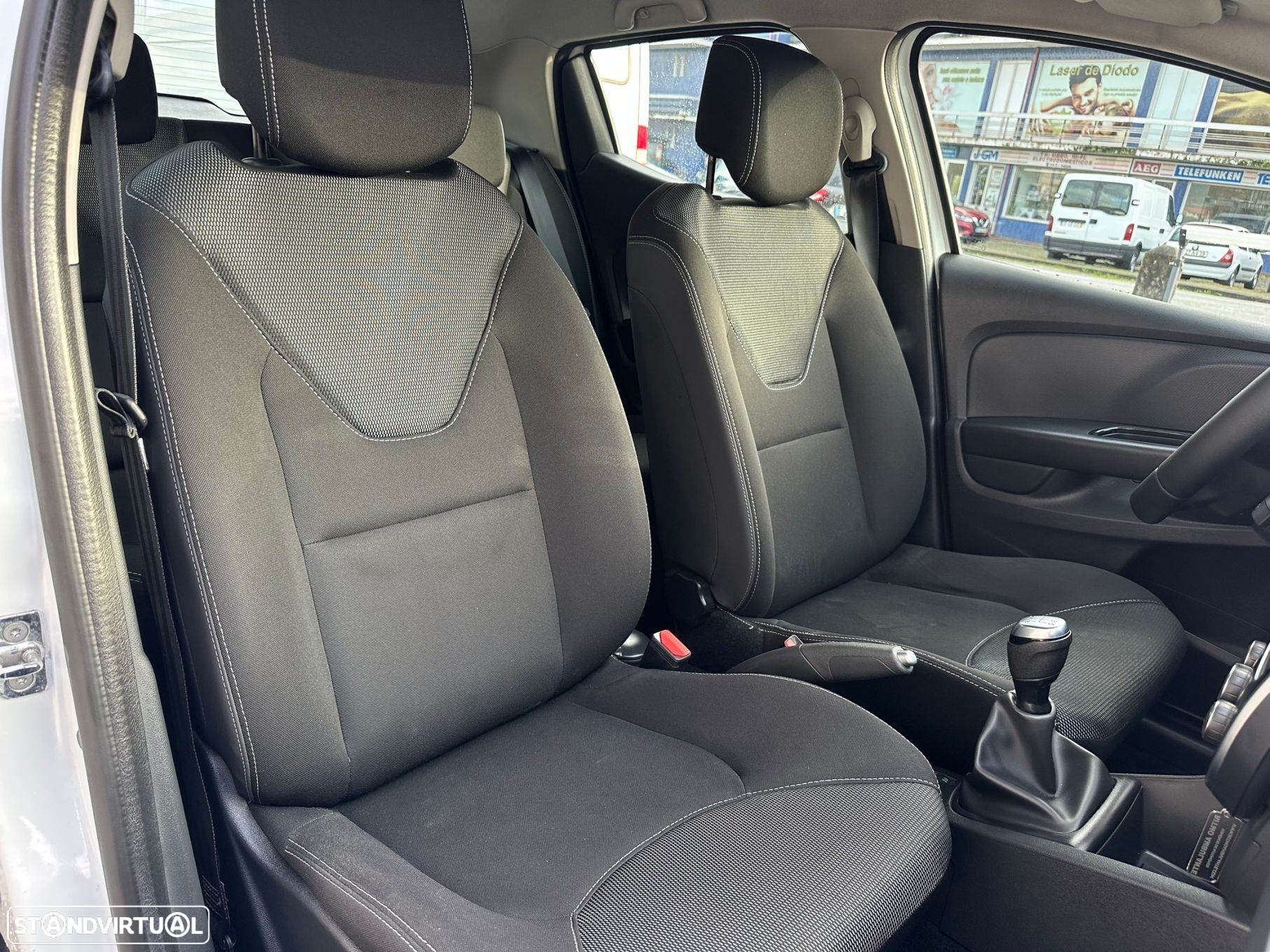 Renault Clio 1.5 dCi Zen - 11