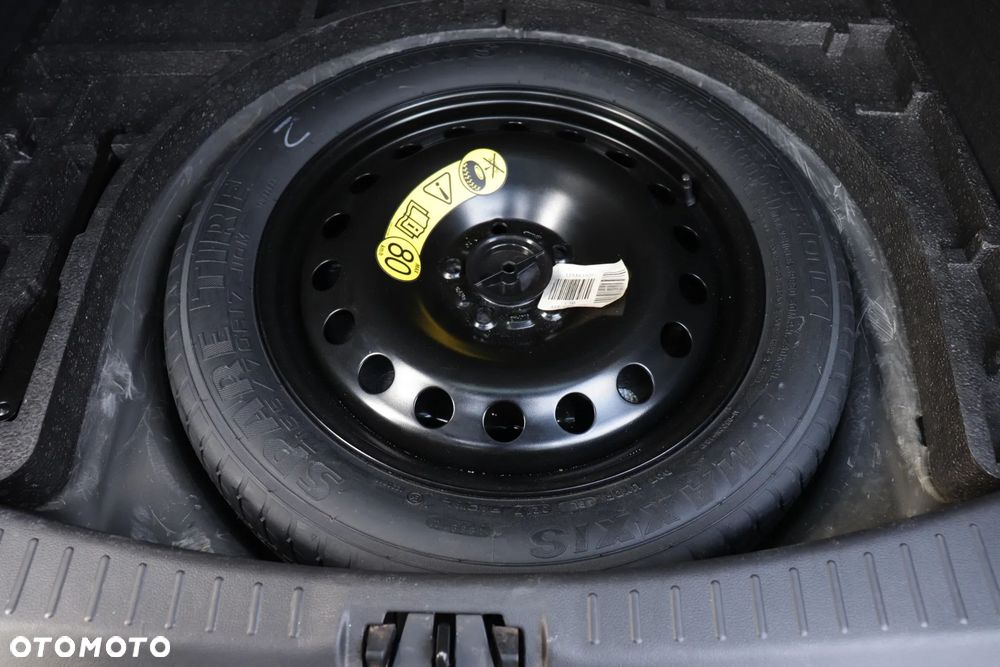Ford Kuga - 25