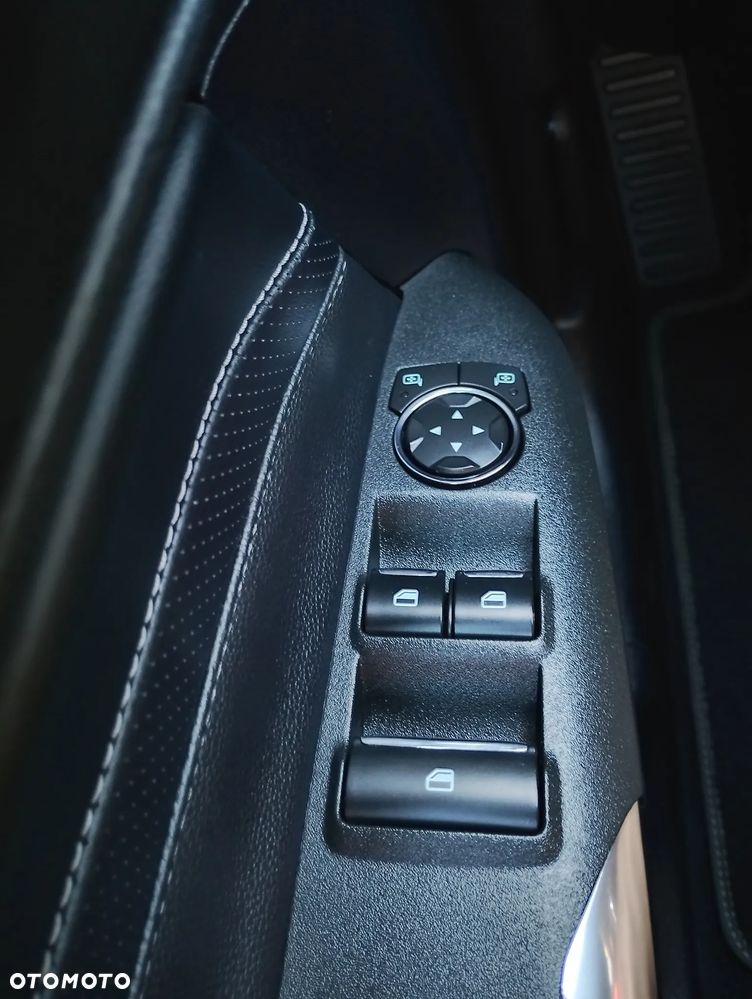 Ford Mustang 5.0 Ti-VCT V8 GT - 19