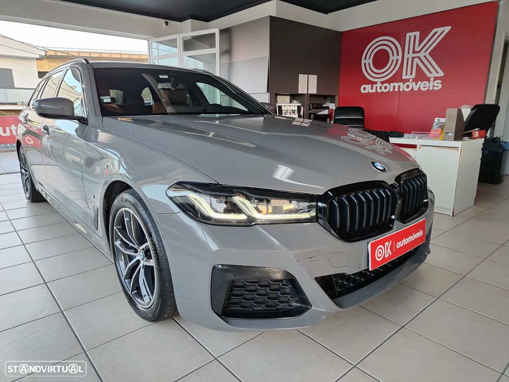 BMW 530 e Pack Desportivo M - 1
