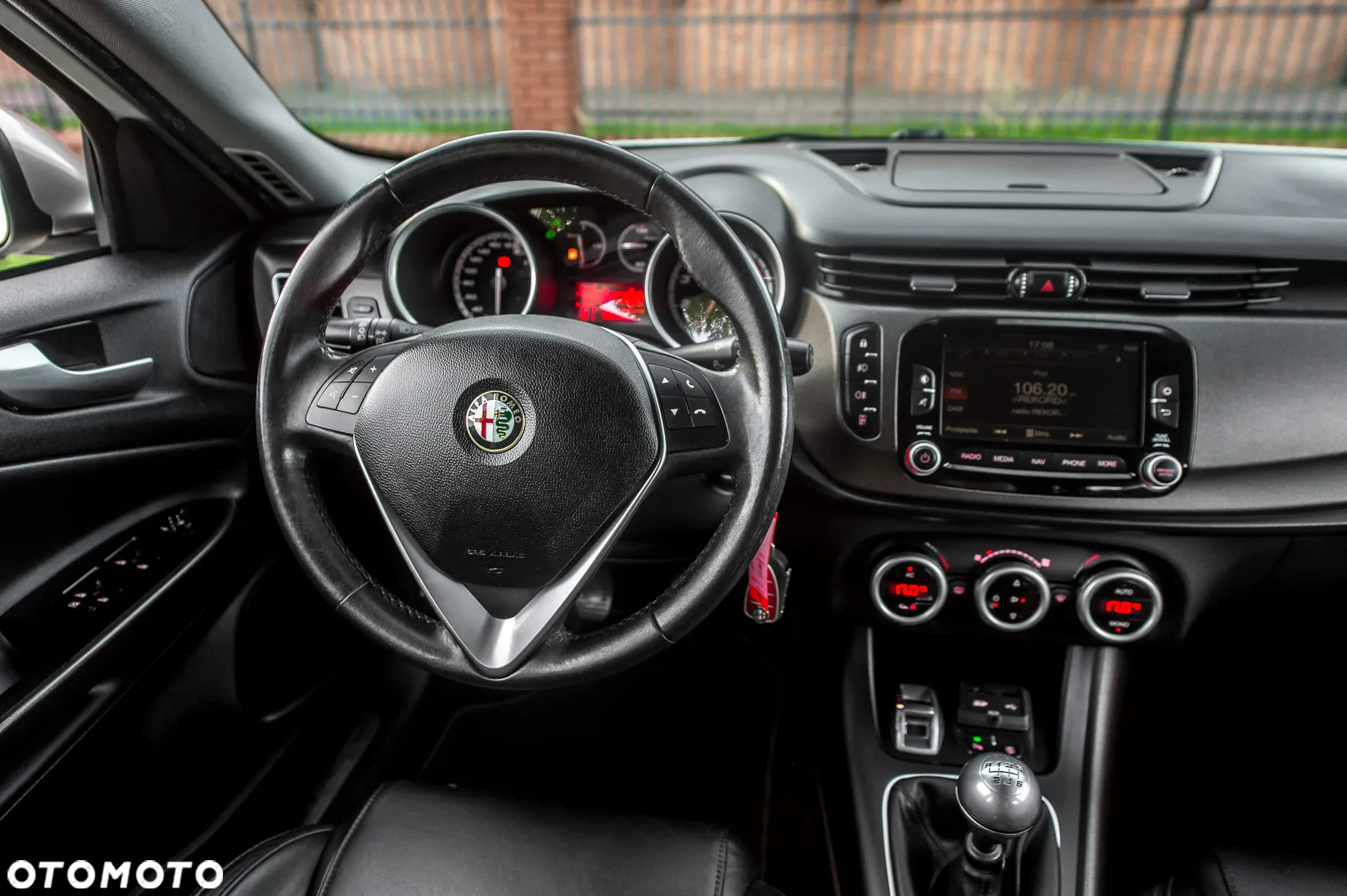 Alfa Romeo Giulietta 1.4 TB MultiAir Exclusive - 24