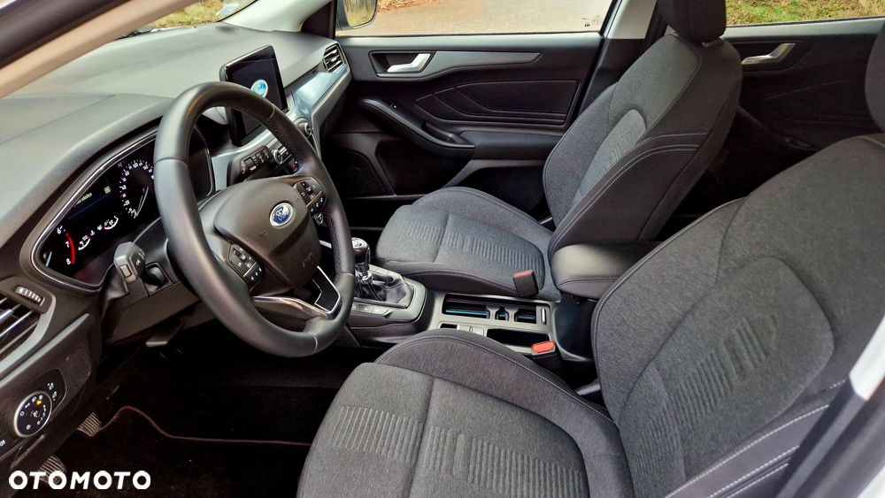 Ford Focus 1.0 EcoBoost STart-Stopp-System ACTIVE - 12