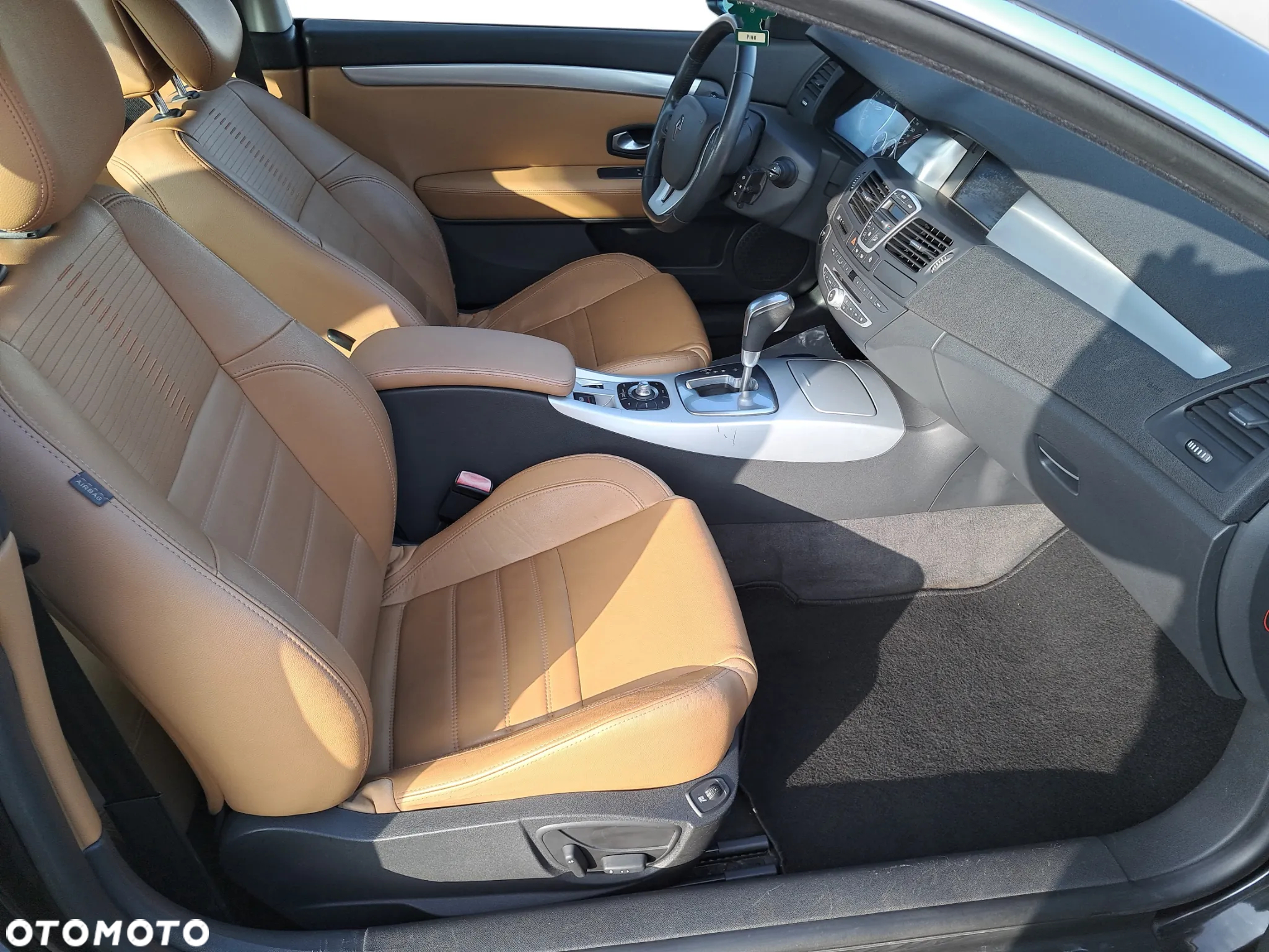 Renault Laguna 2.0 16V Coupe Euro5 - 13