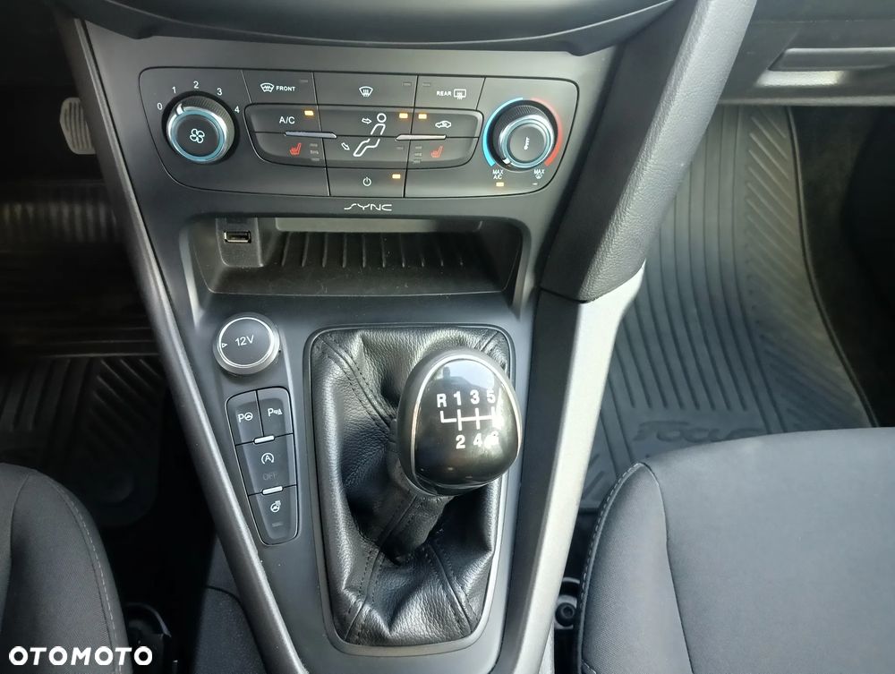 Ford Focus 1.5 EcoBoost SYNC Edition ASS - 16